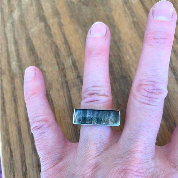 Mother-of-Pearl and Silver Ring, Size 4.5 - Picture 5 of 8